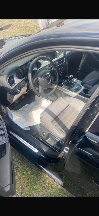 Vand audi a4 b8 anul 2011