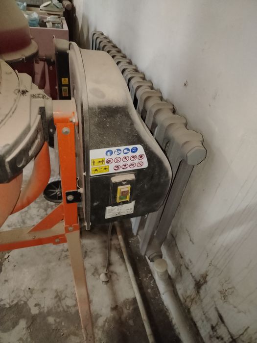 Продам бетона мешалку