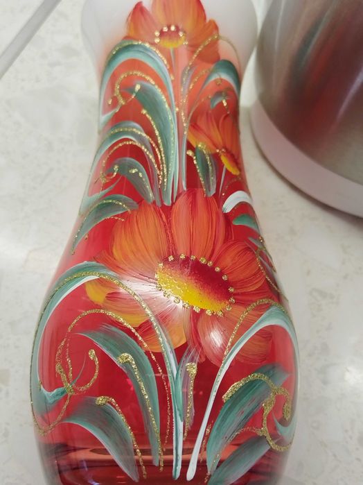 Продам Вазу для цветов .