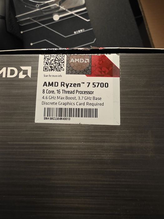 Ryzen 7 5700 box si placa de baza