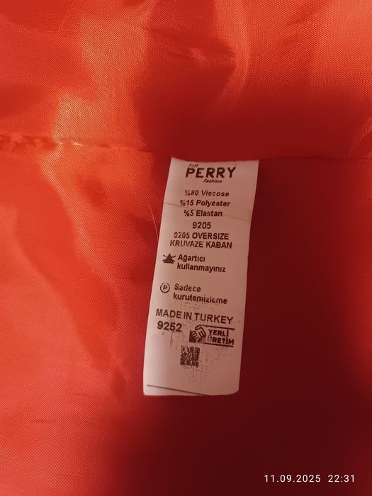 Продам пальто, в очень хорошем состоянии.