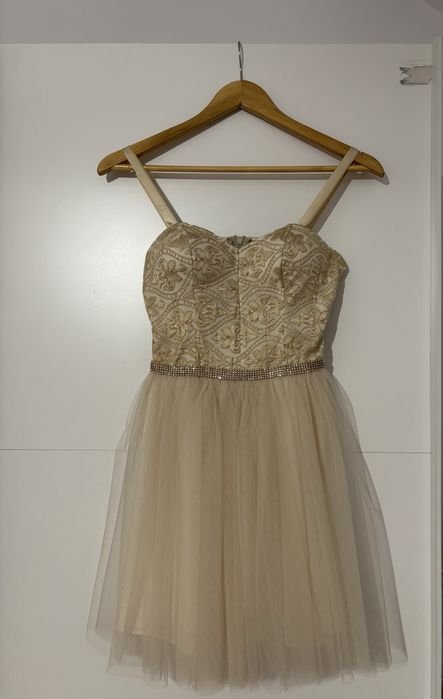 Rochie de banchet clasa a 8-a