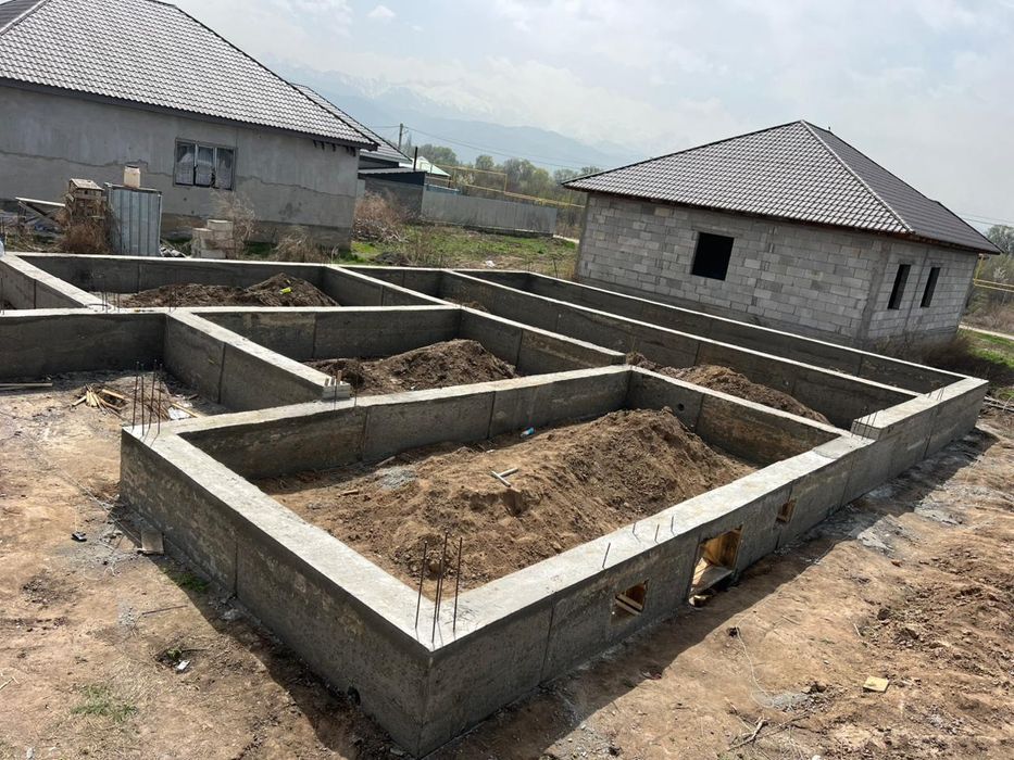 Фундамент құямыз.