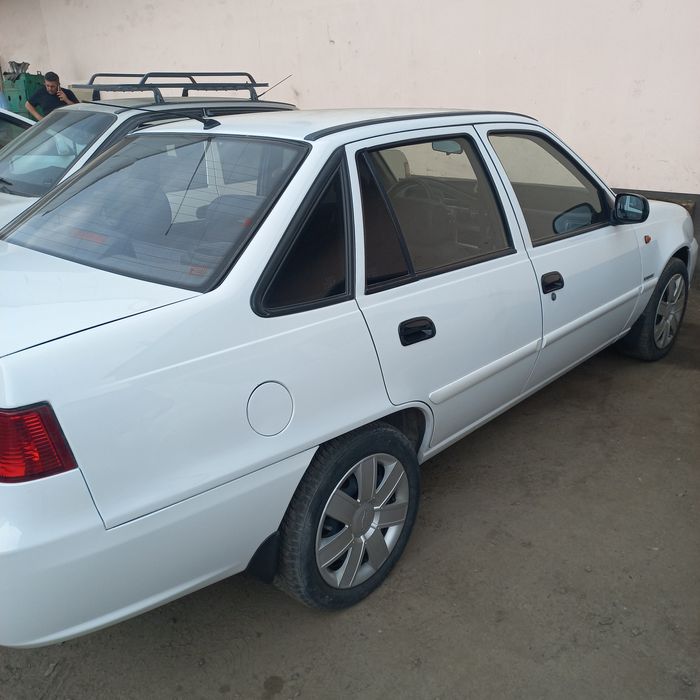 Chevrolet     Nexia    2