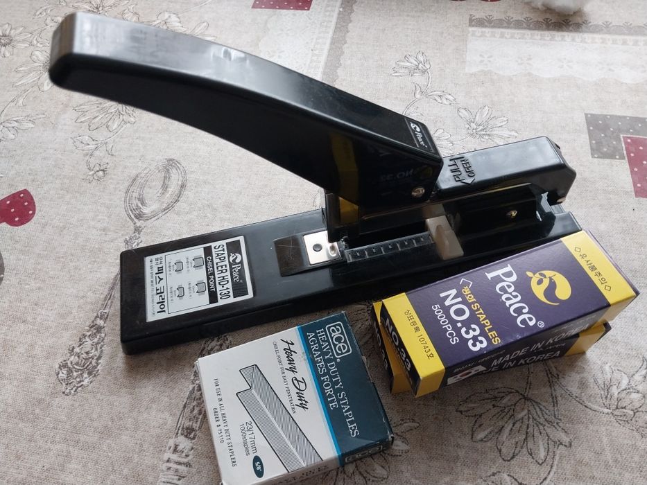 Большой  степлер