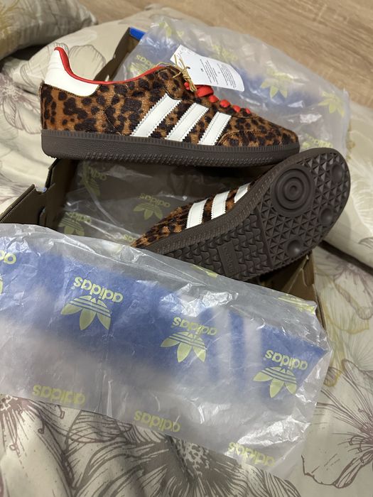 Adidas.   SPEZIAL