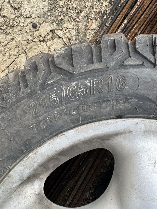 Jante land rover pe 16 + cauciucuri off road