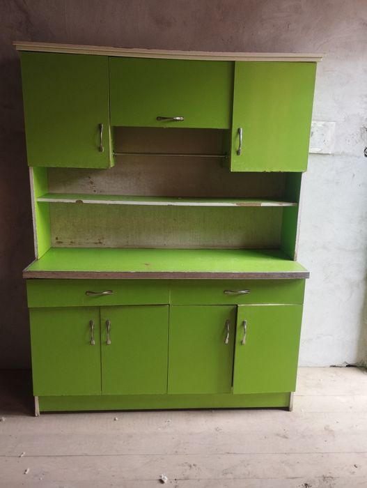 Кухини мебел сотилади