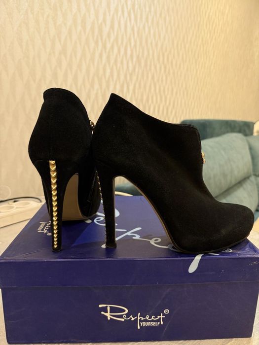 Продам полусапоги женские