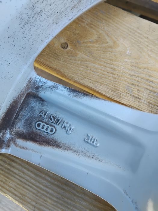 Оригинални алуминиеви джанти за Ауди 16 цола