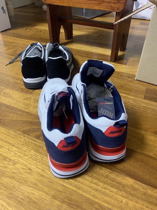 Lot 2 perechi adidas nr 44 absolut noi.