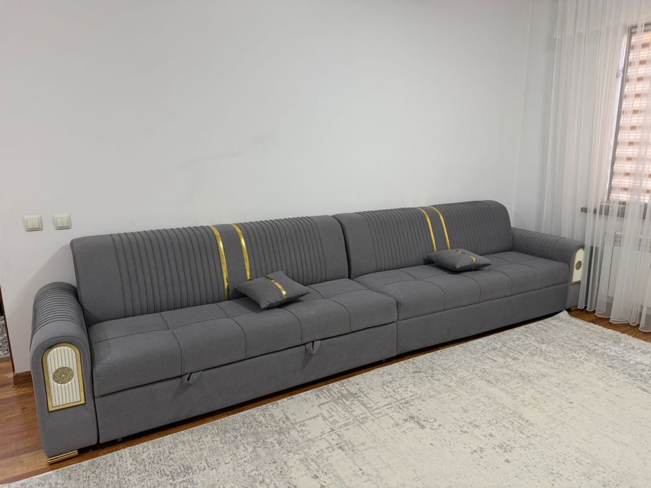 Продам диван 4 м почти новый