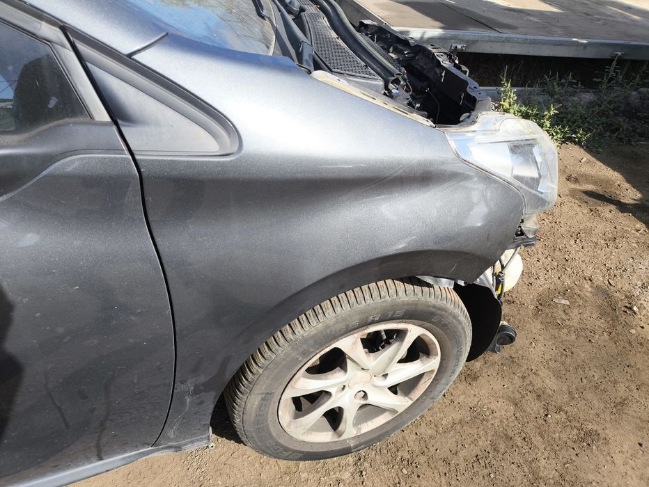 Калник за Пежо 208