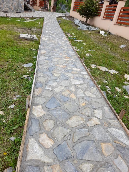 Piatră naturală de râu