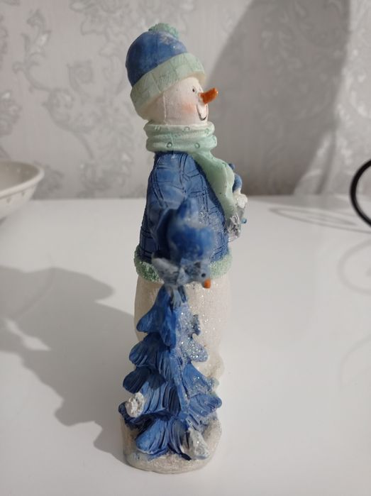 Снеговик статуетка