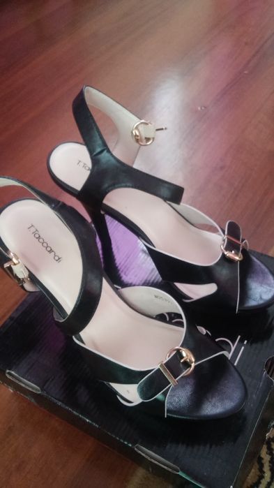 Обувь для девушки и женщин