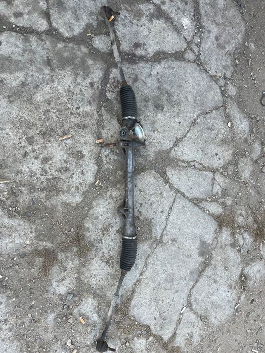 Кормилна рейка пежо 208 2012 година