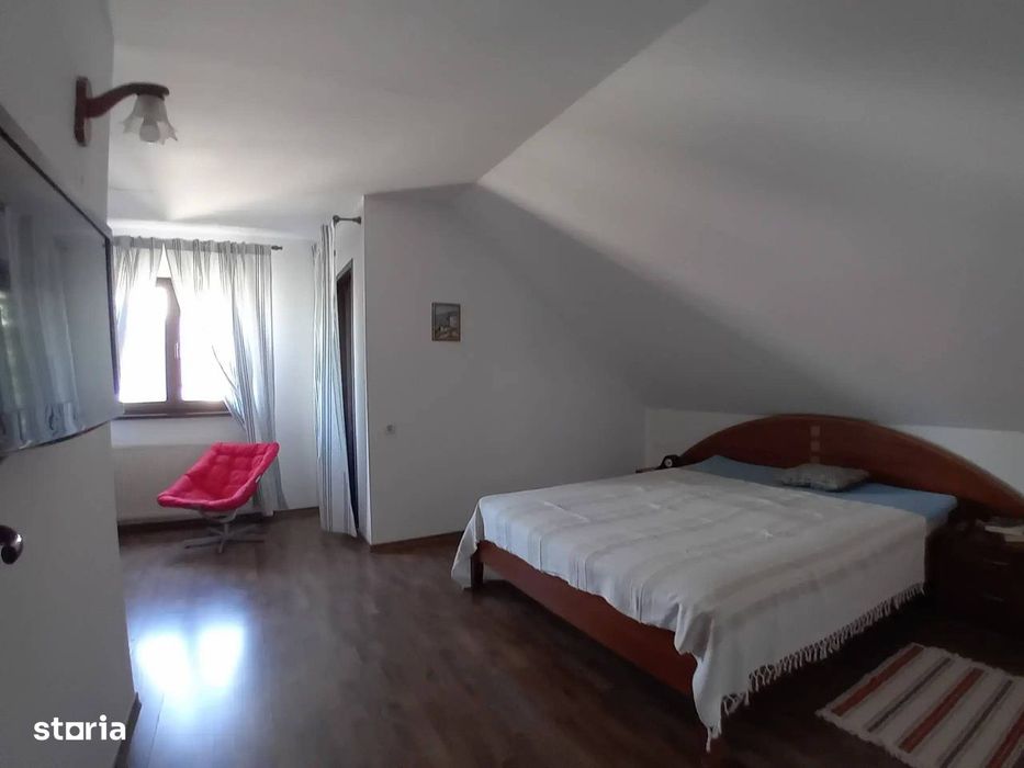 Vilă luminoasă cu 5 camere, curte 512 mp, Mogoșoaia