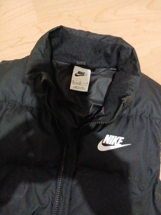 Детски елек Nike, р-р М(137-158см)