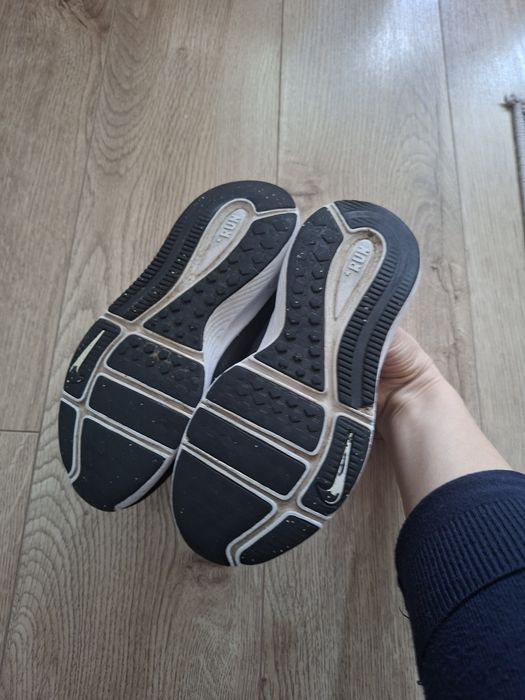 Adidasi Nike marime 30