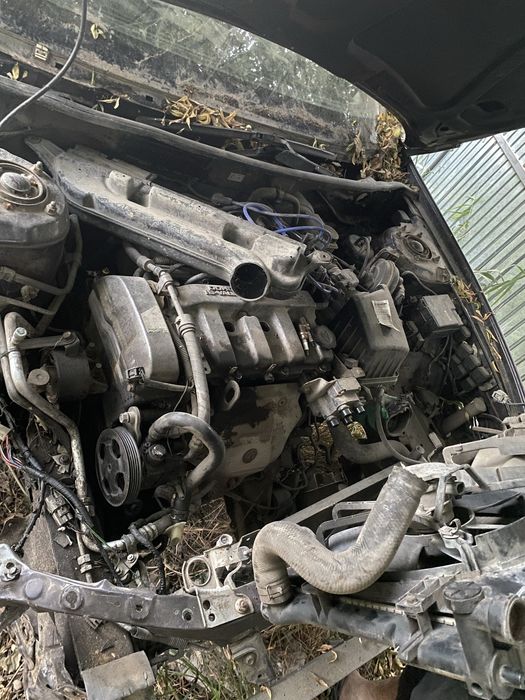 Мазда 626 в аварином состоянии