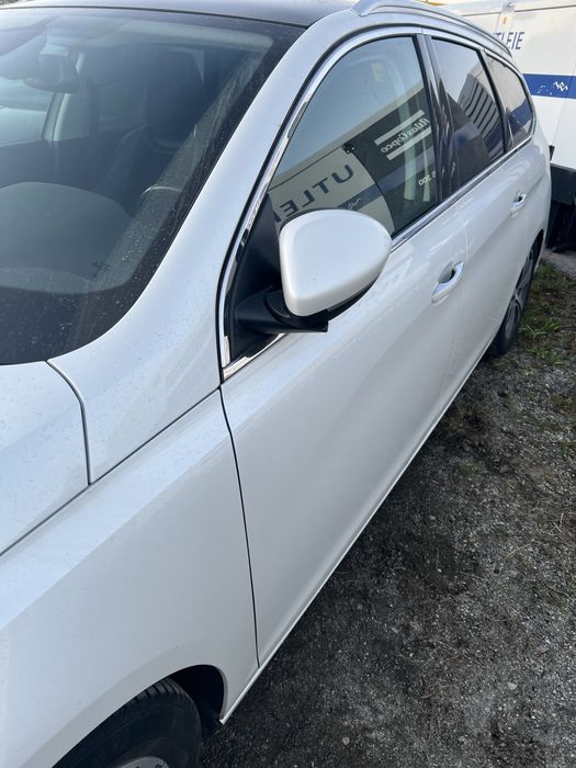 Vând usi fată Stânga /dreapta Peugeot 308 T9 model 2013-2021