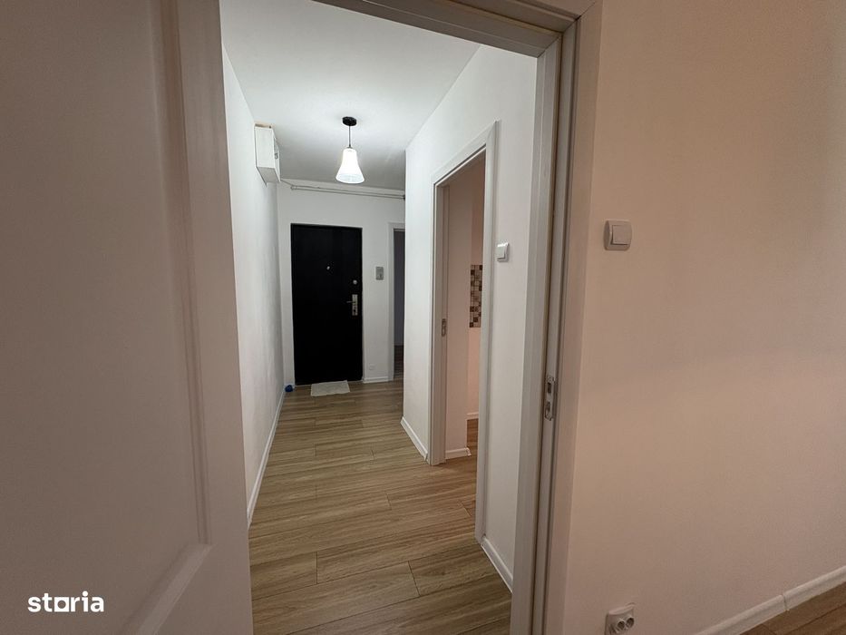 Apartament cu doua camere de vanzare zona Florilor