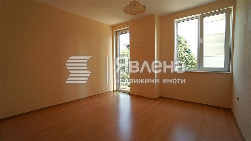 Продава се Тристаен апартамент в София, Разсадника - 102 кв.м за 1814 €/кв.м - Снимка #2