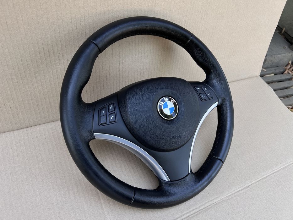 Bmw e90,e91,e87 SportLine волан в много добро състояние. - 2