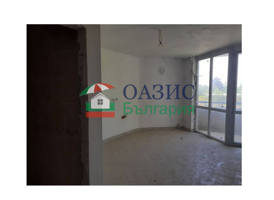 Хотел в гр. Царево с прекрасна морска панорама, 7 етажа, РЗП 7 120 м2,