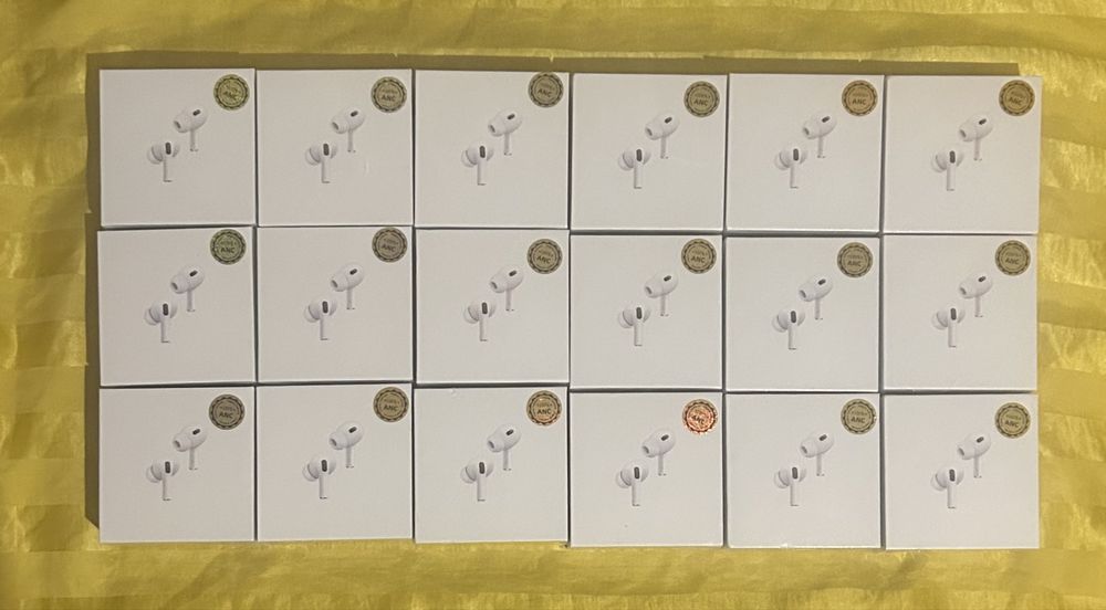 Vand Airpods Pro 2 - Noi, sigilate - ANC - Predare personala