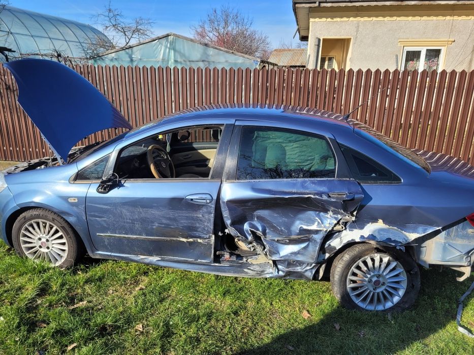 Fiat Linea avariat