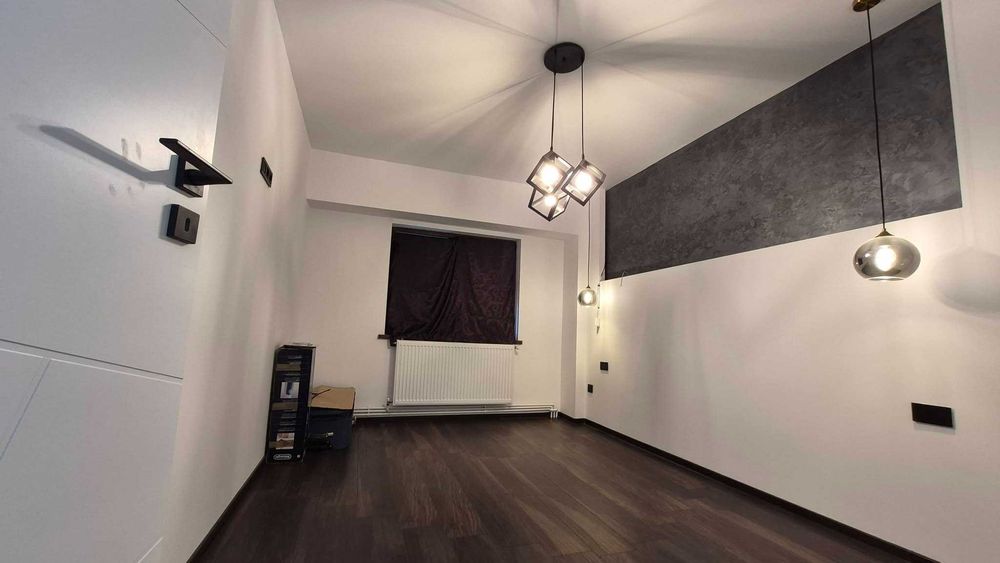 Apartament 3 camere decomandat Onesti, zona Mall.