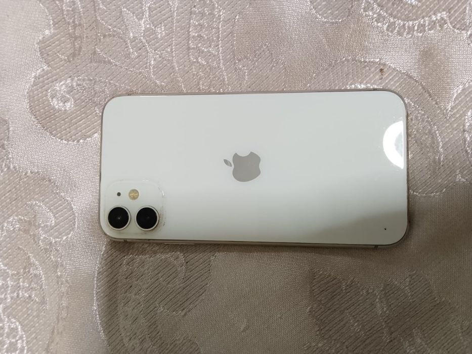 IPhone 11 в отличном состояни