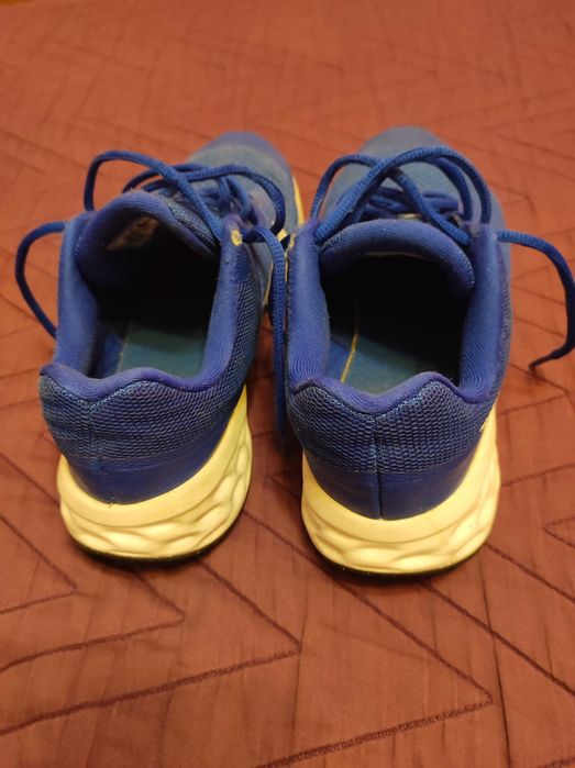 Маратонки "Nike"- 38,5 номер