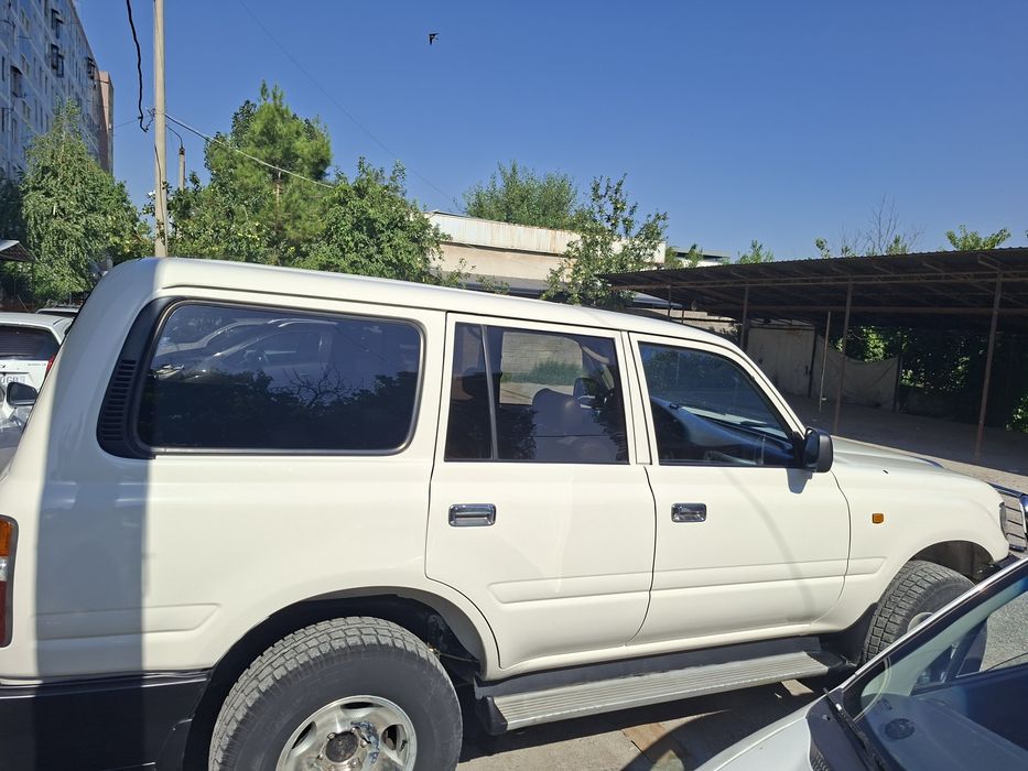 Toyota land cruiser 80