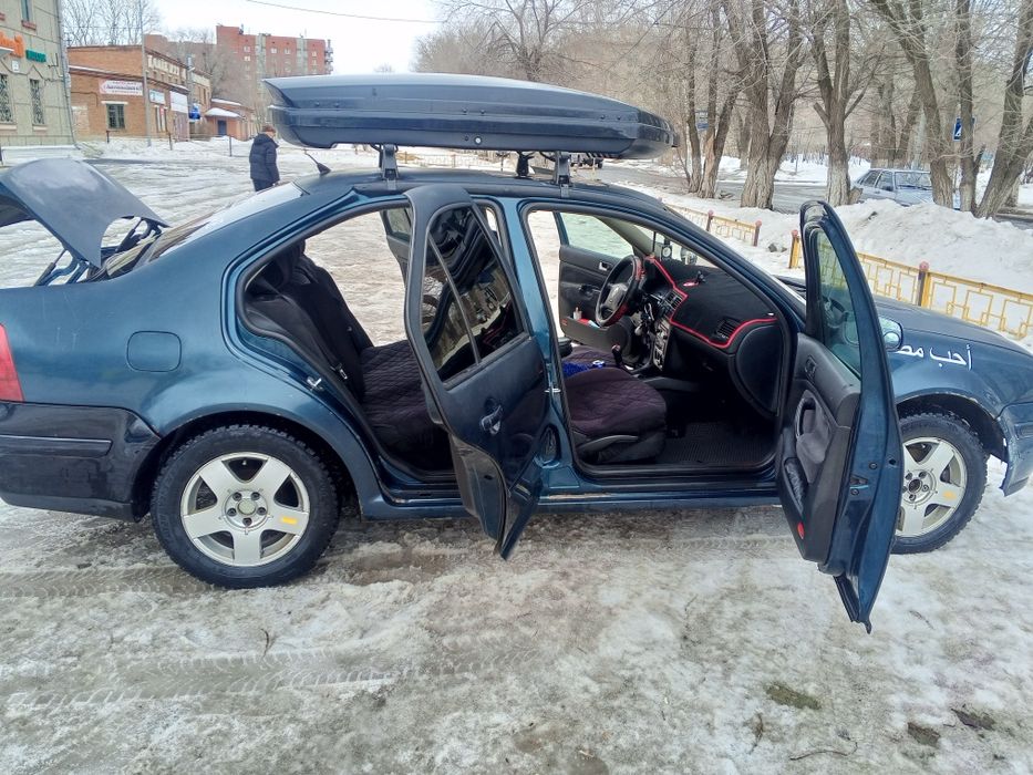 Авто Volkswagen jetta 4