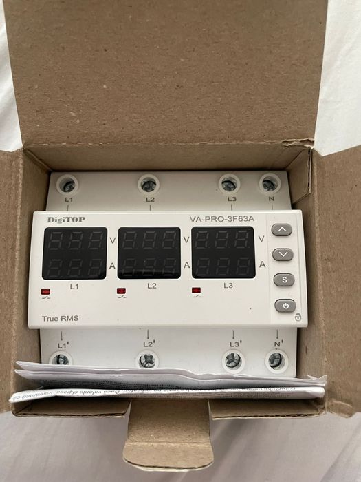 Releu de tensiune si curent trifazat