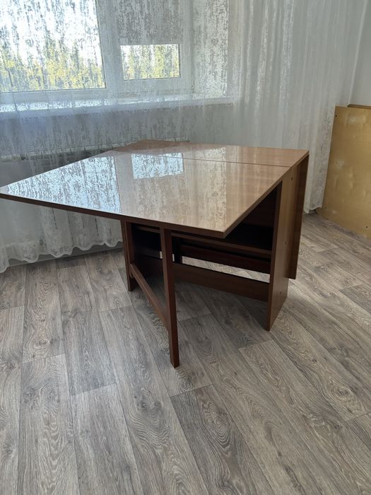 Книжный тумба стол