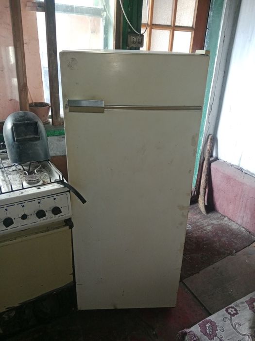 Продам холодильник Бирюса