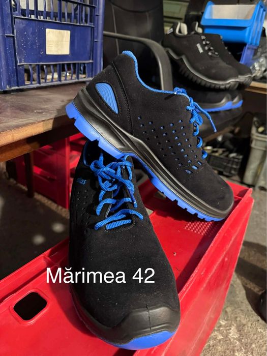 Papuci uvex  modele diferite