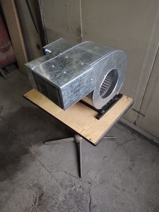 Колорифер-обогреватель (тепловая пушка)