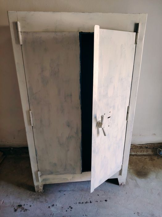 Клисимди бахада улкен Сейф сатылады