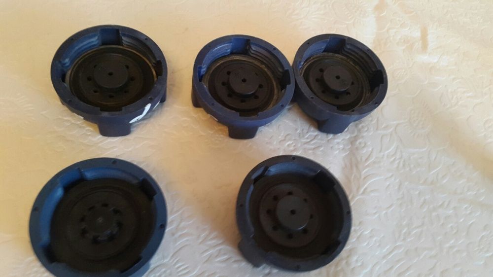 Продам крышка для раширителныи башка на ауди