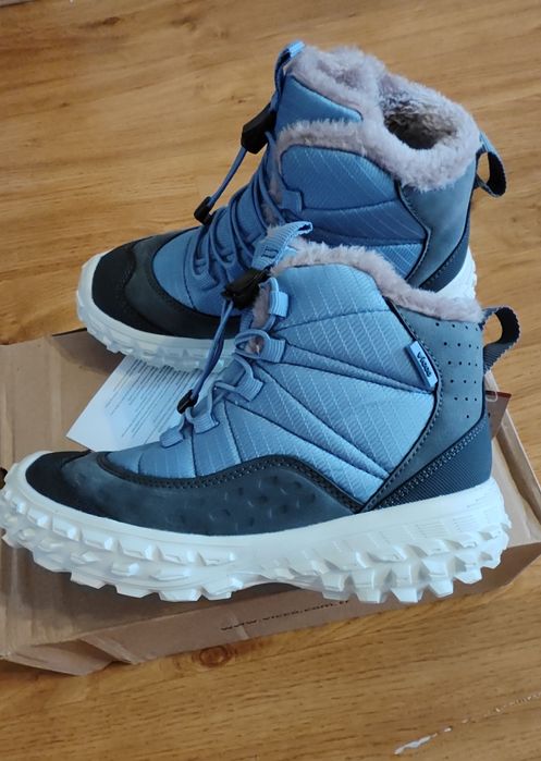 Продам продам обувь 35р