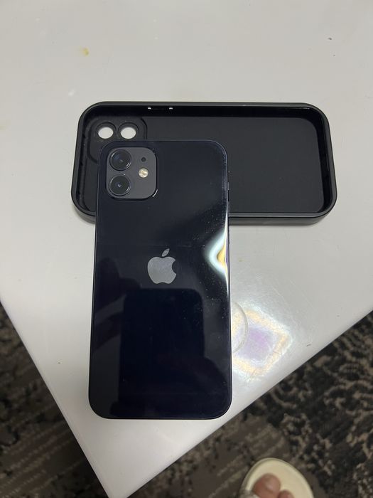 Iphone 12  black