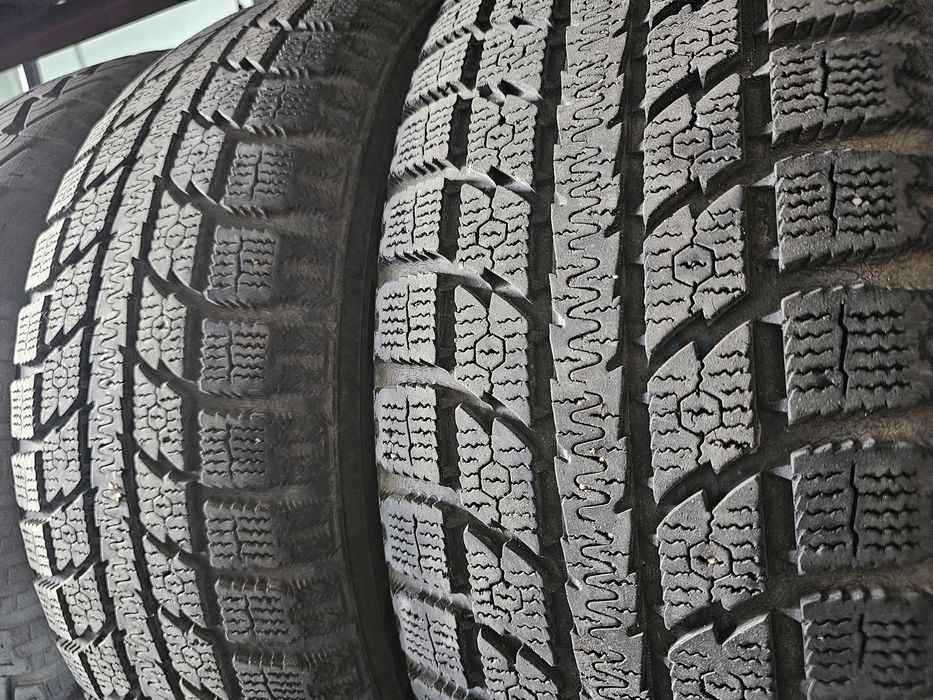 Зимни гуми Toyo 225/55/19