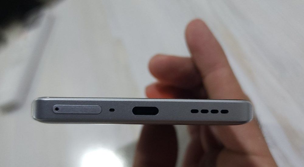 Realme GT 6T sotiladi
