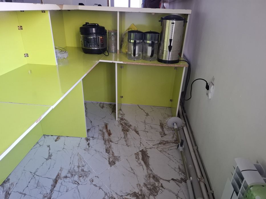 Срочно продам барную стойку