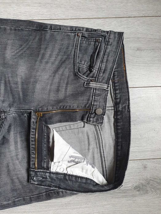 Blugi LEVI'S 519 Extreme Skinny Lo-Ball - Marime W33 (Talie 82 cm)